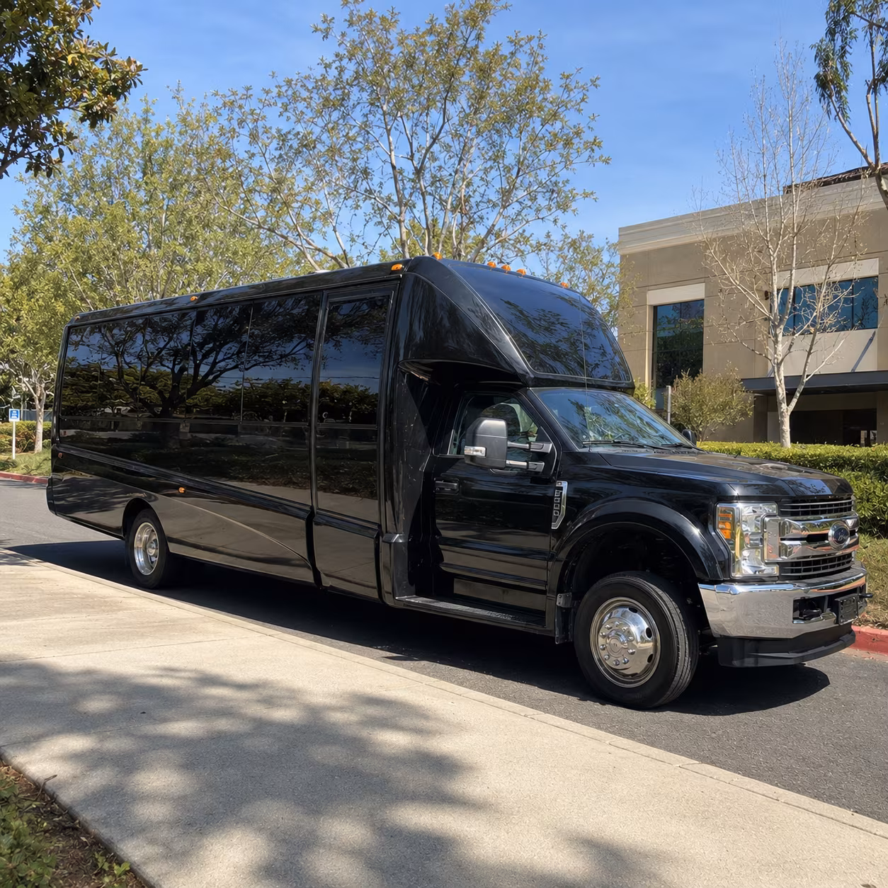Cincinnati Homecoming & Prom Party Bus Rentals
