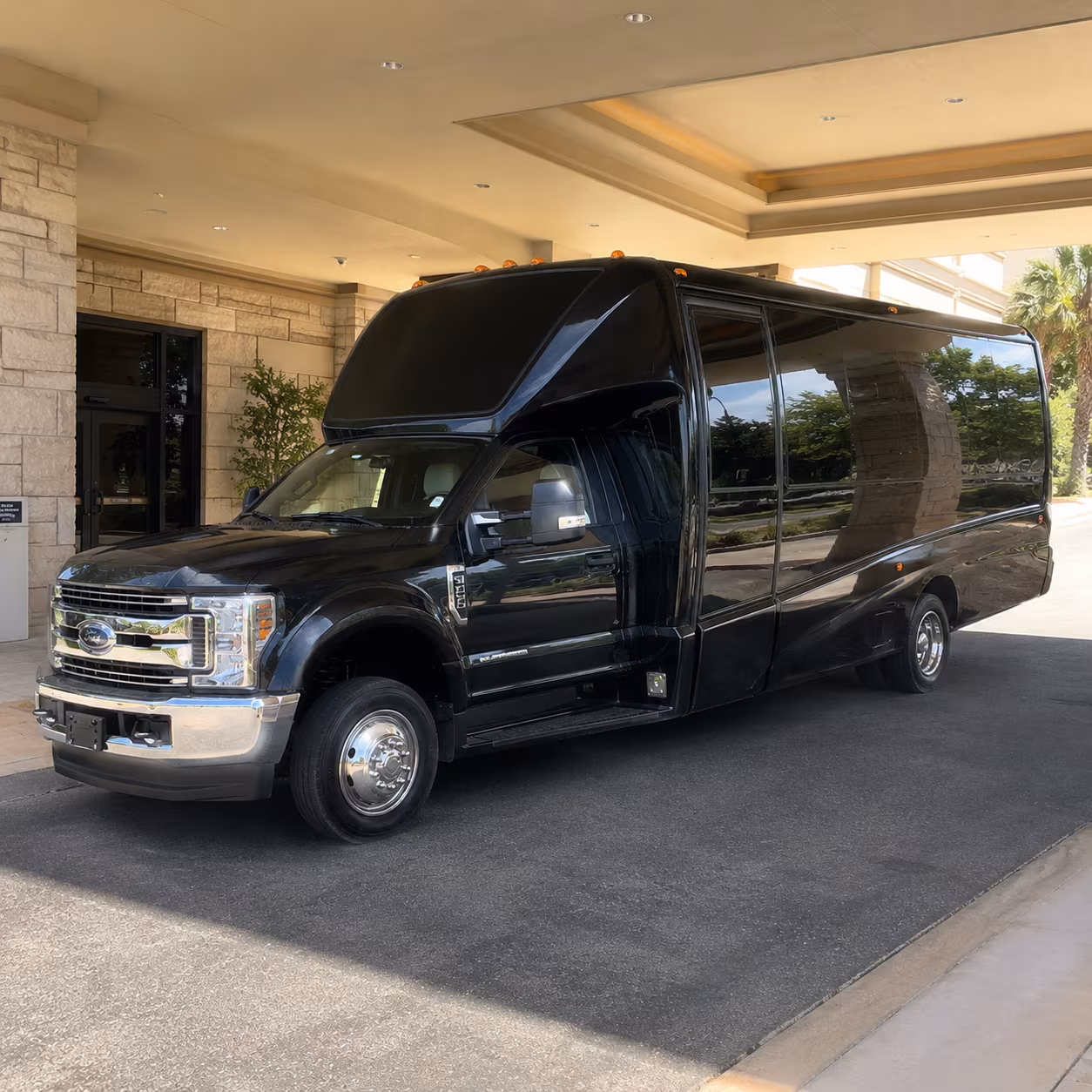 Columbus Winery Tour & Pub Crawl Transportation