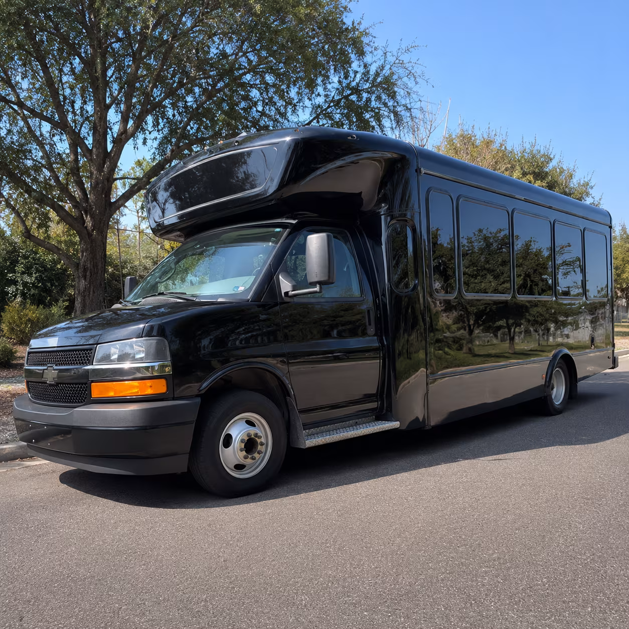 Covington Winery Tour & Pub Crawl Transportation