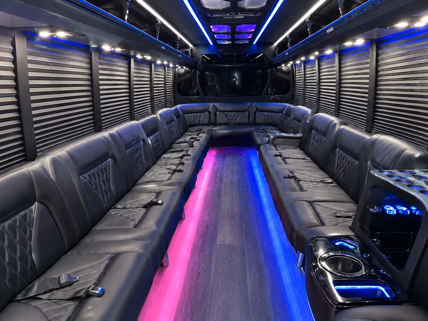Lexington Winery Tour & Pub Crawl Transportation party bus exterior