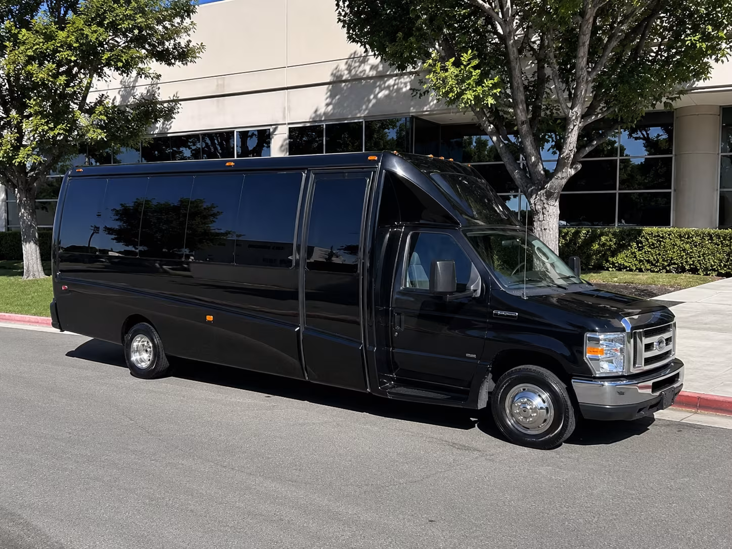 Owensboro Party Bus Rental